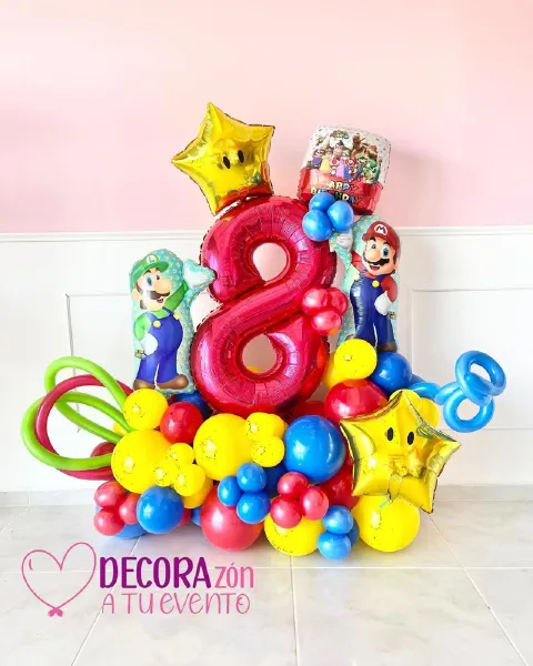 Bouquet con número: Número foil, corona y globos con helio